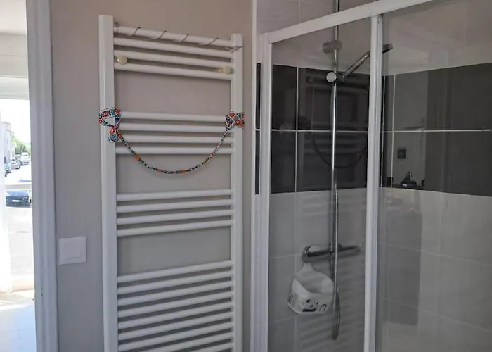 2 Pieces Vue Apartman Royan